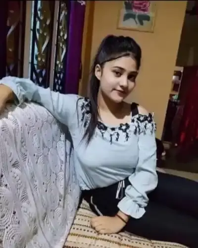 Call Girls Service in Maunath Bhanjan