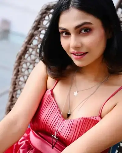 Escort Service Maunath Bhanjan